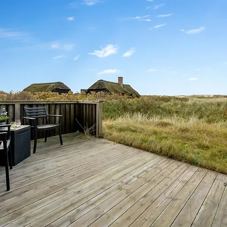 Fausta - 150m From The Sea By Interhome *